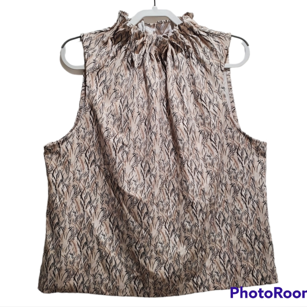 Ann Taylor Factory Sleeveless Smock Neck Top. Size XL